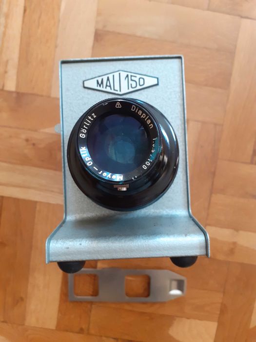 Проектор за диапозитиви