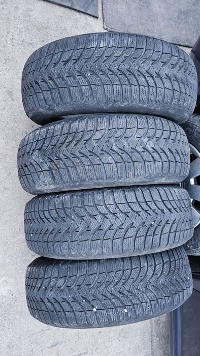 Cauciucuri 205 / 60 R15 _ 195/70 R14 stare perfecta