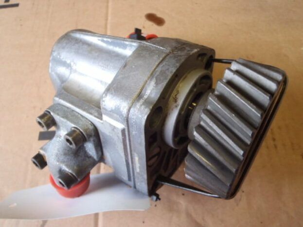pompa hidraulica bosch 510.510.323 pentru motor deutz 913