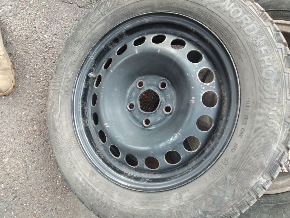 Продам резину с дисками