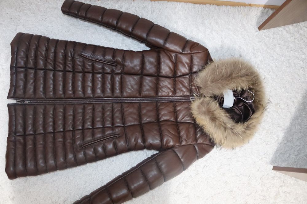 Geaca de piele naturala