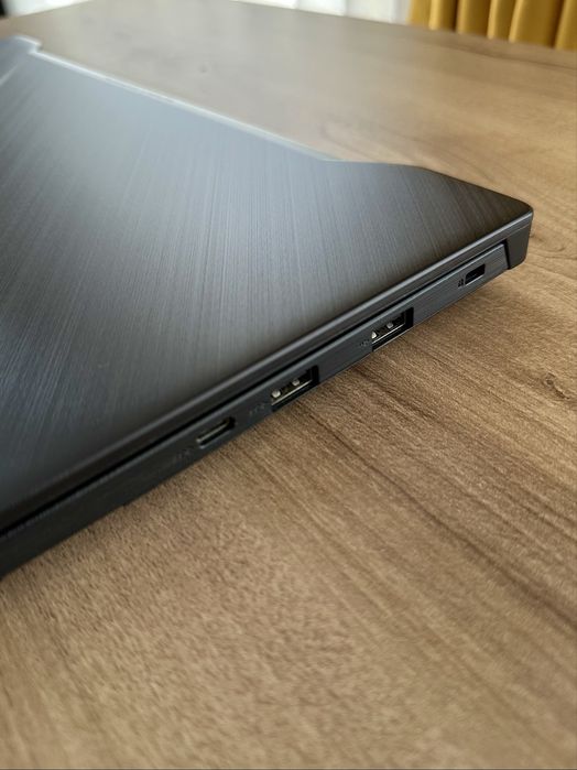 Laptop Gaming ASUS ROG GL703VM