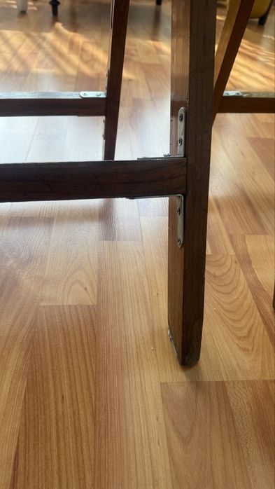 Сгъваеми столове с масичка