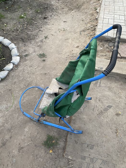 Продам санки детские