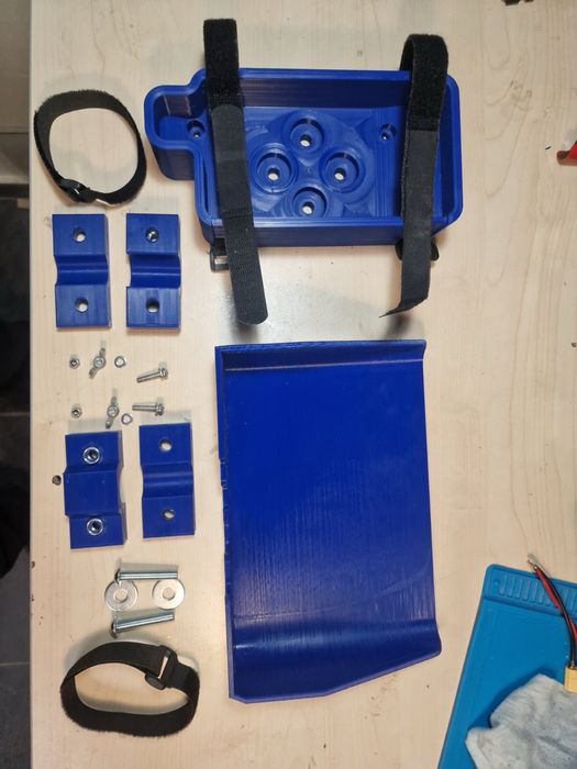 Стойка за навигация гармин монтана 710