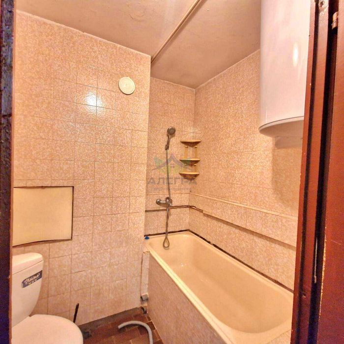 Продава се Двустаен апартамент в Пазарджик, Изток - 63 кв.м за 874 €/кв.м - Снимка #6