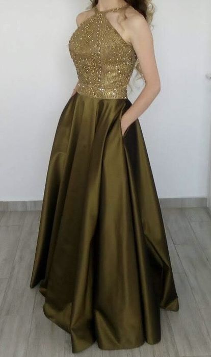 Официална рокля