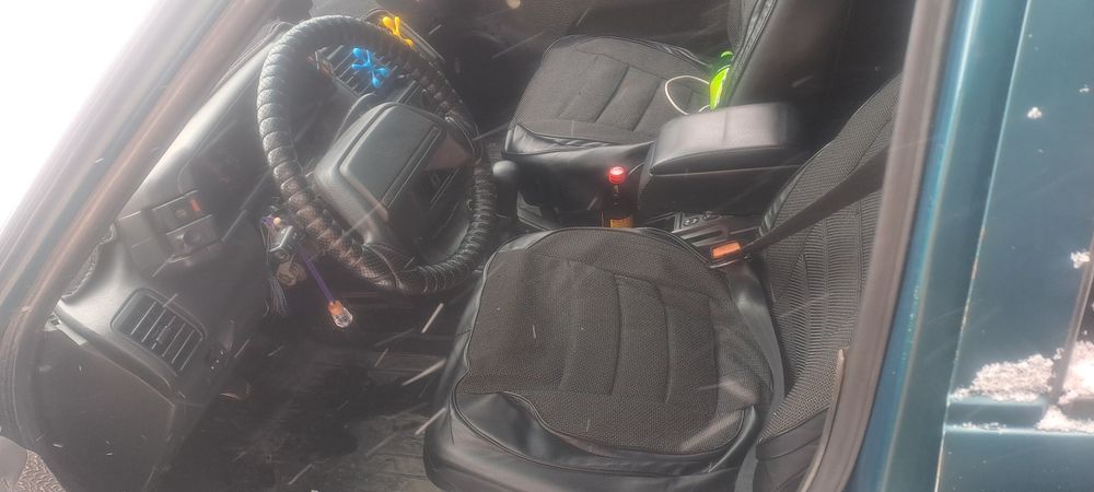 Продам ваз2110 в среднем состоянии.