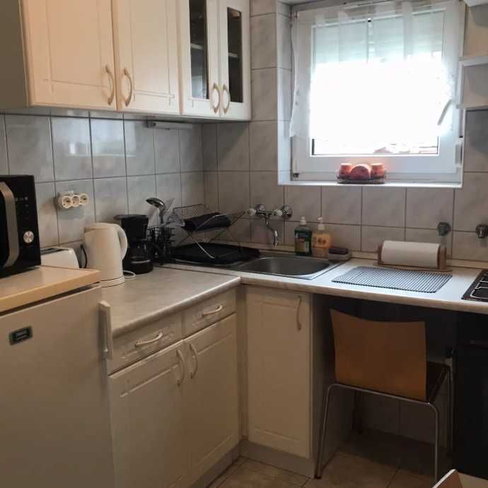 Дава се под наем Двустаен апартамент в Пловдив, Гагарин - 67 кв.м за 255 € - Снимка #2