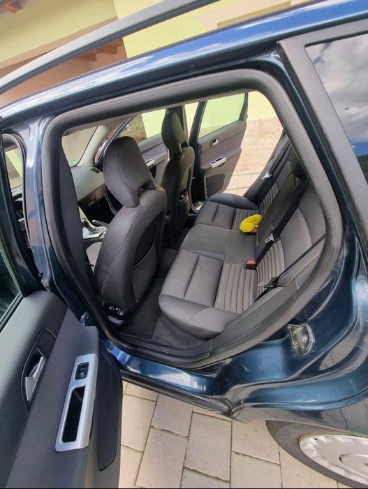 Vând volvo v50 1.6D fără fiscal!!