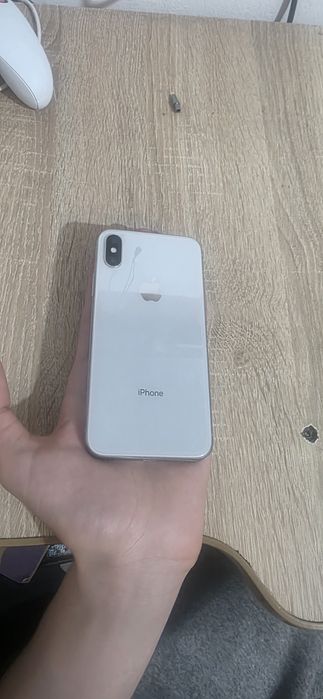 Vând iphone x de 64 imecabil