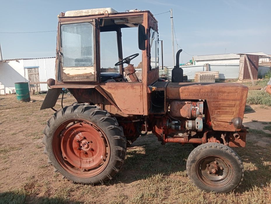 Продам трактор Т25