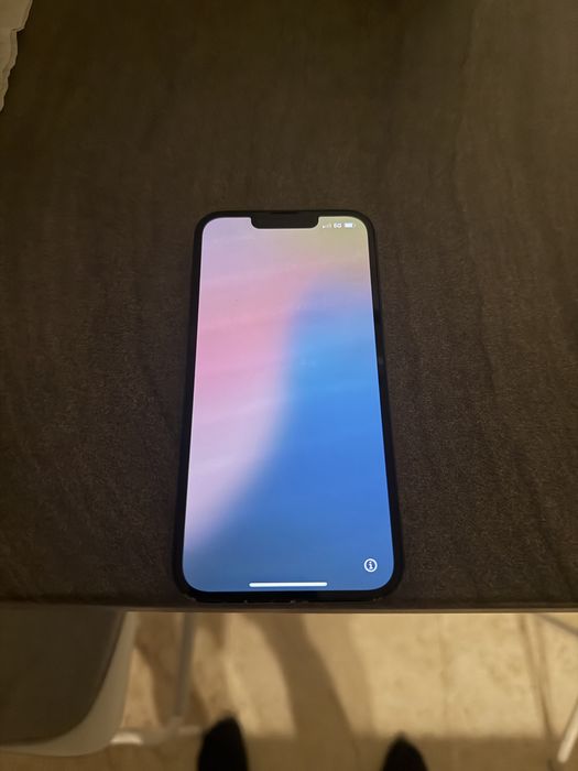 Vand Iphone 13 128 gb Negru