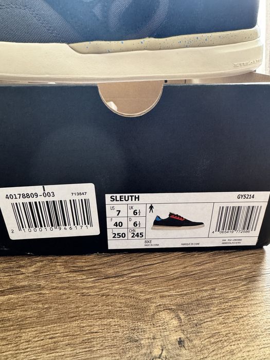 Adidas five ten sleuth