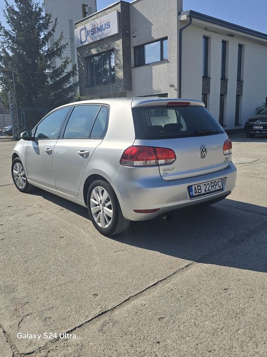VOLKSWAGEN Golf 2011 — imagine 5