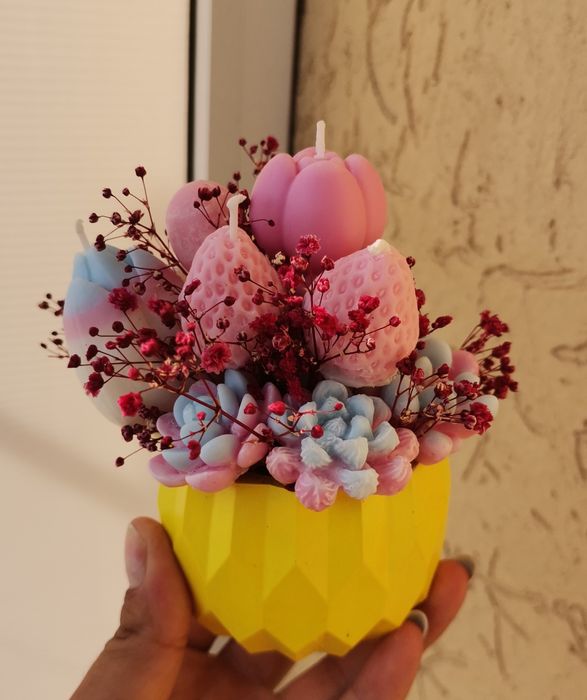 Кашпи с декорация