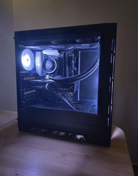 PC Gaming  – Ryzen 7 9850X3D + RTX 5070 12GB – 32GB DDR5 – SSD 2TB