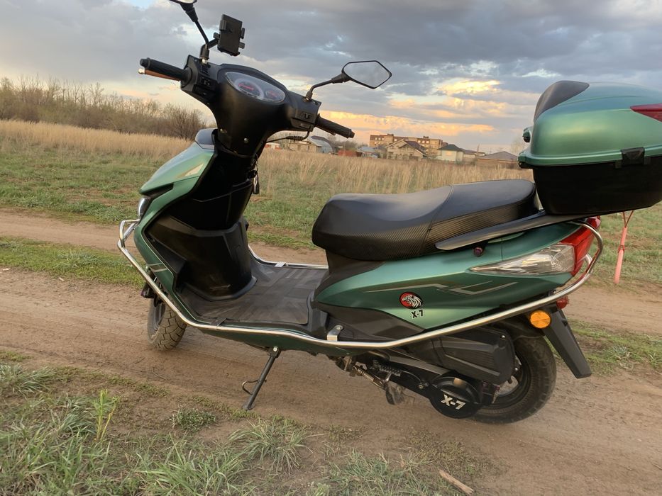 Скутер М8 GY-6 125