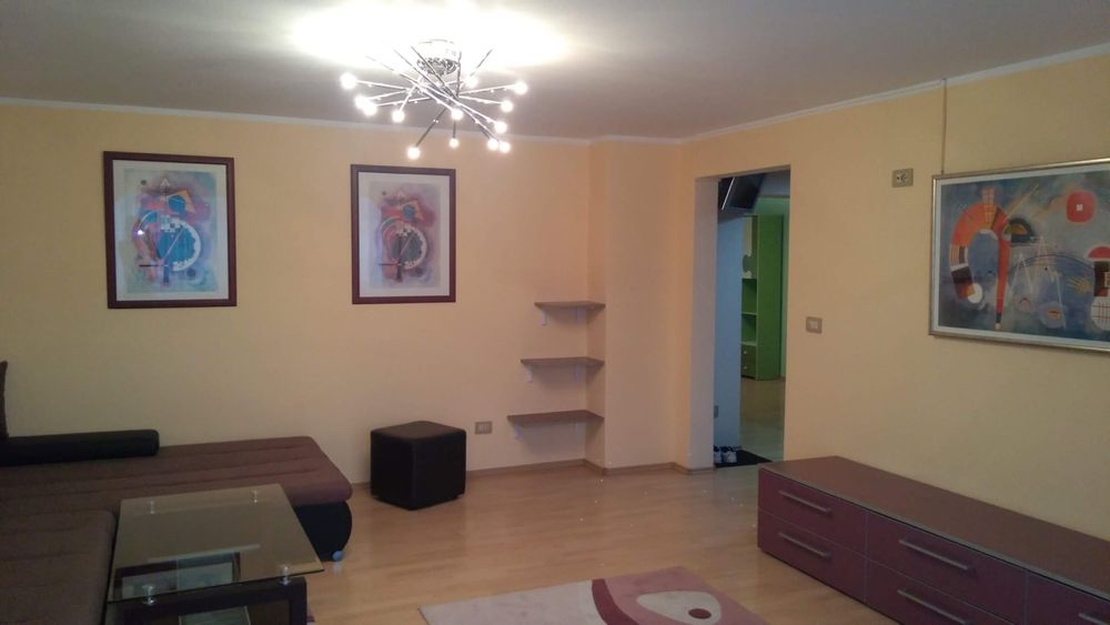 Apartament de închiriat