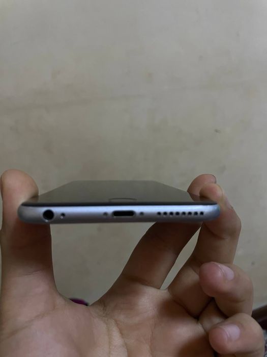 iPhone 6s+ пепельный цвет