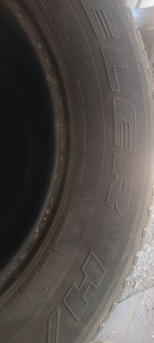 Продам шины б/у в хорошем состоянии