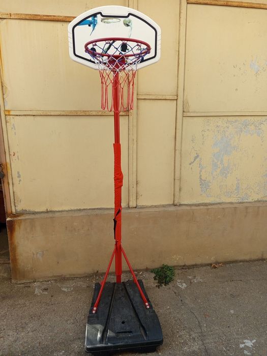 Баскетболен кош с тежест