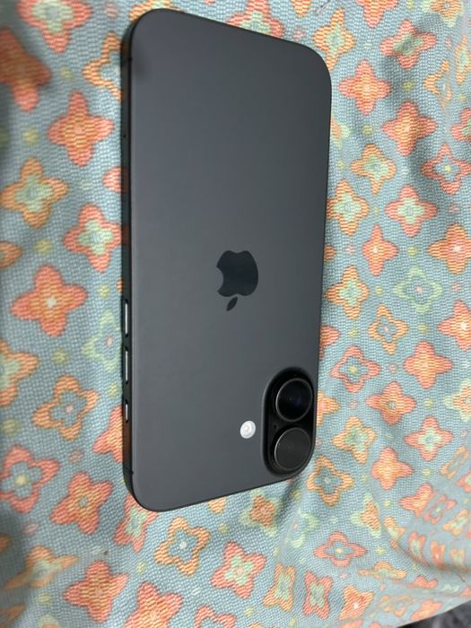 iPhone 17 продам