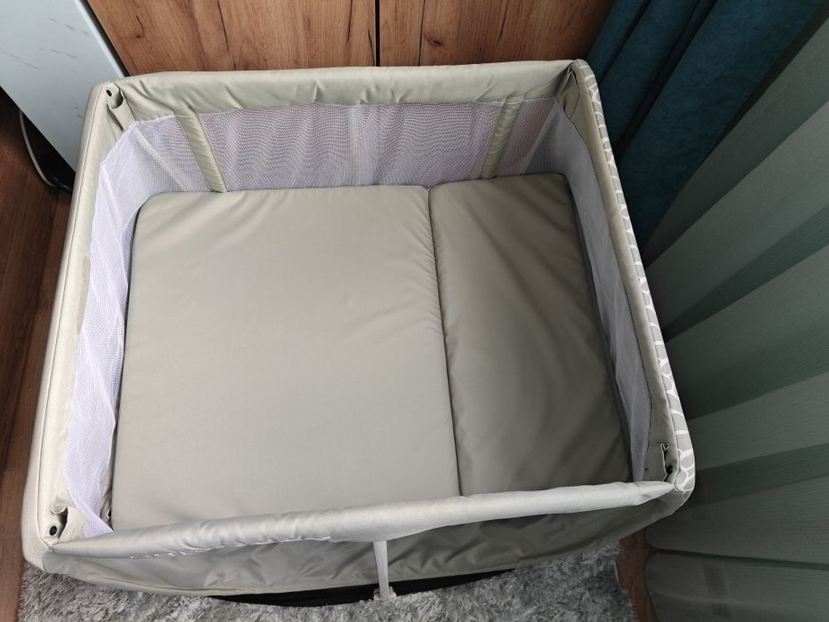 Сгъваема кошара AeroMoov