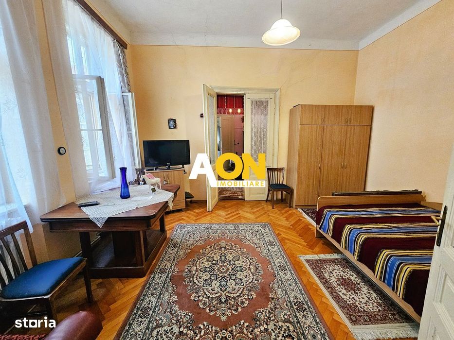 Casa 5 camere, 2 bai, 490 mp teren, Centru, pretabila pentru birouri
