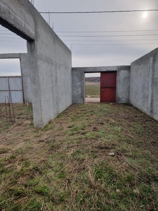 Vand teren intravilan poarta alba