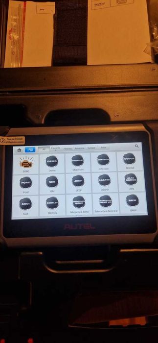 Сканер Autel MaxiCOM MK808BT Pro