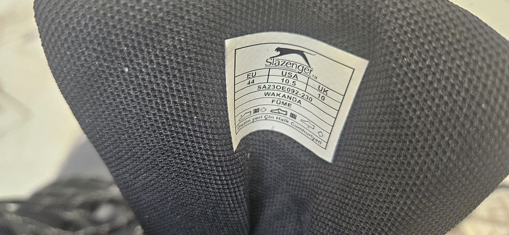 Зимни обувки, водонепромокаеми N44 размер на стелката 28.5см