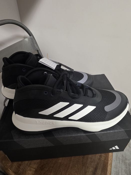 Маратонки Адидас