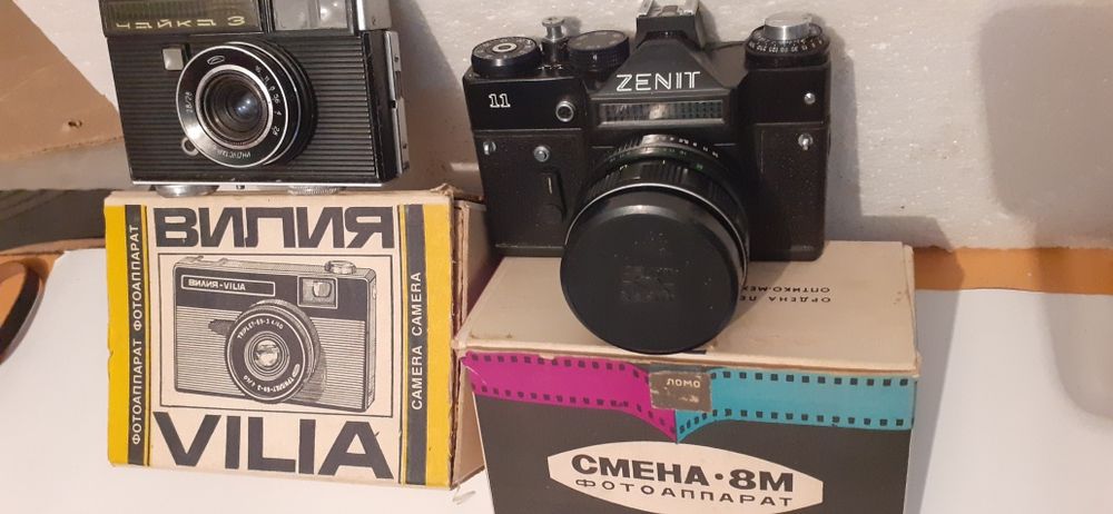 Продава руски фотоапарати чайка3,зенит11,вилия смяна8м.Немски вера1.С