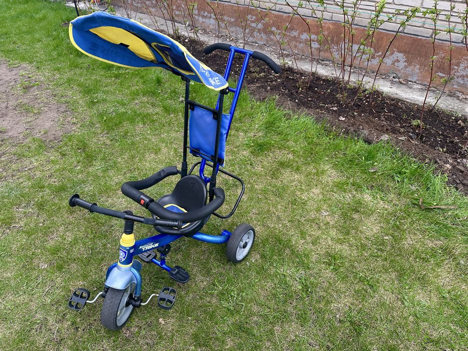 Детский трехколесный велосипед