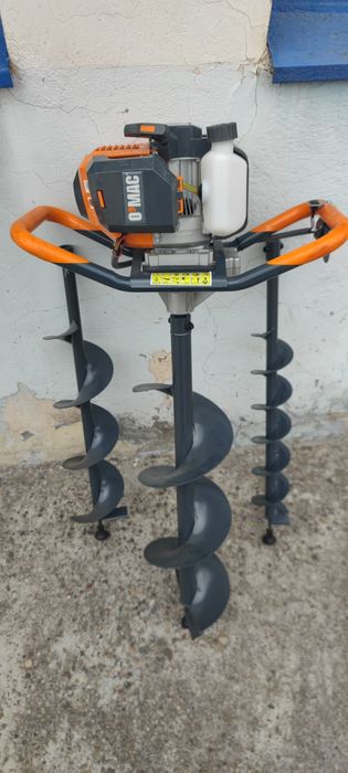 Închiriez motoburghiu O-MAC 2,8 cp,cu 3 burghie de 100,150 și 200