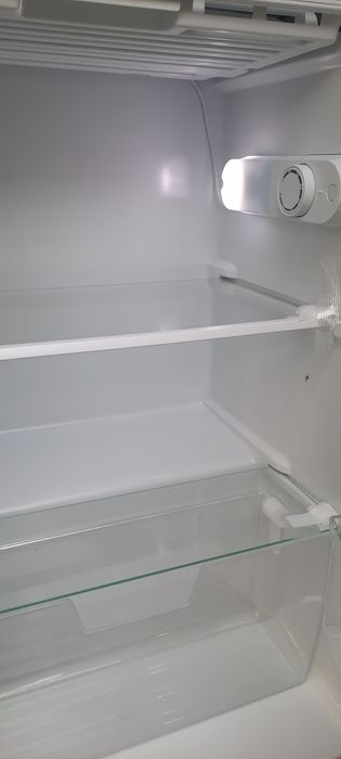 Хладилник хайсенс