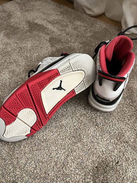 Уникални кецове Jordan