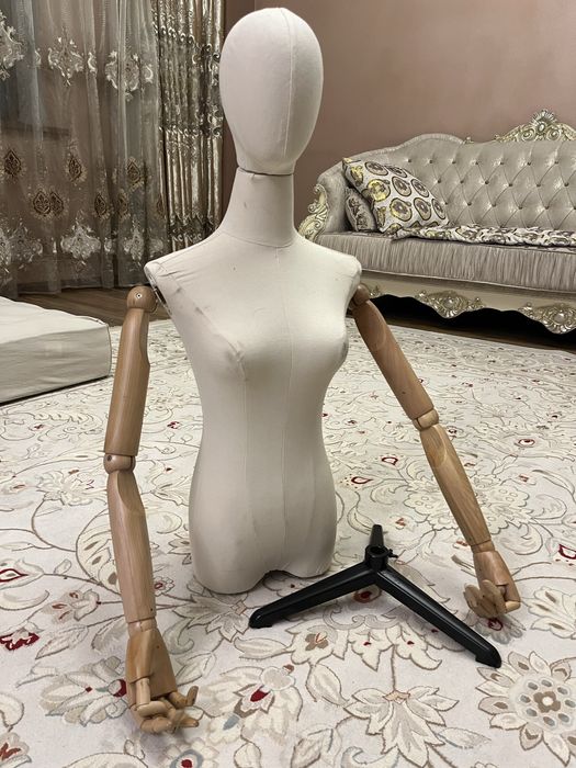Маникен женский для одежды