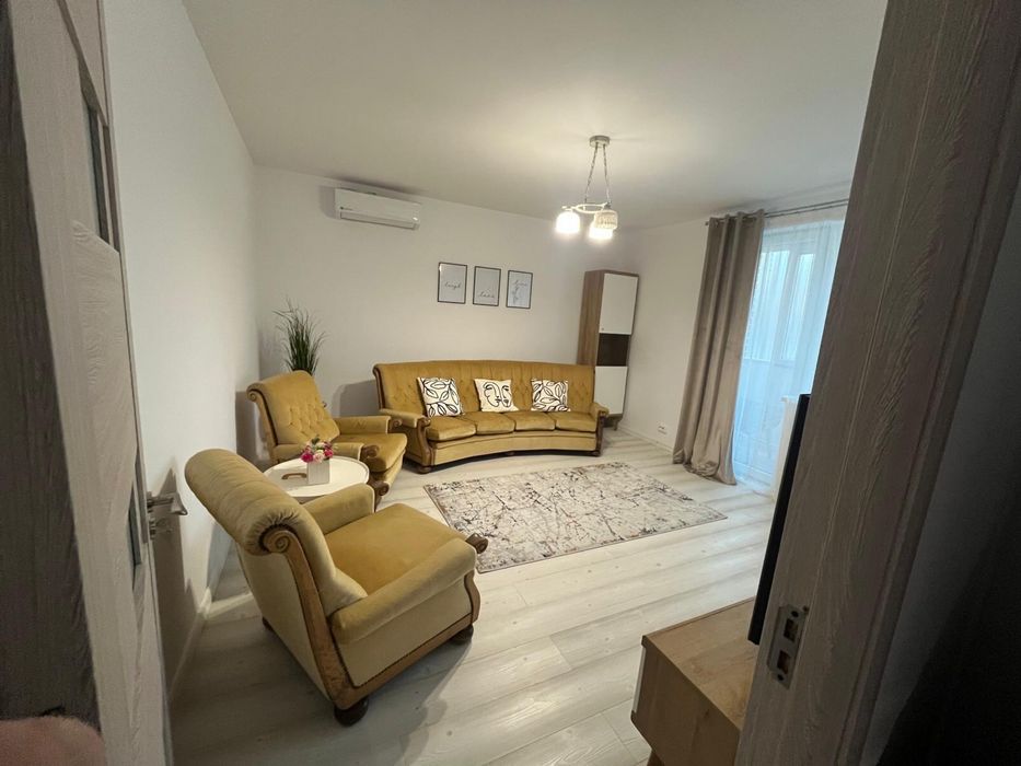 Inchiriez apartamen 3 camere Brazda