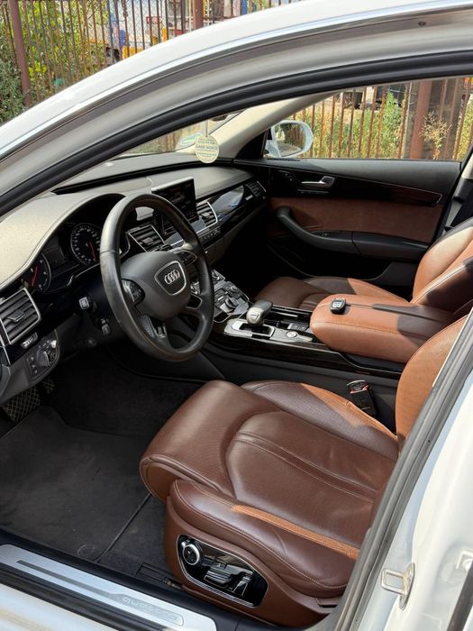 Vand sau schimb  Audi A8 , 2016