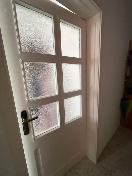 Дървени масивни врати с каси 5бр