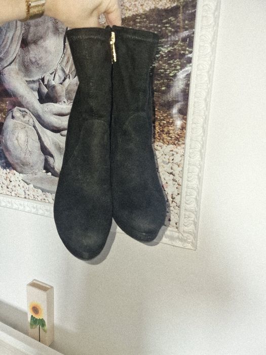 Ghete Guess  foarte comode