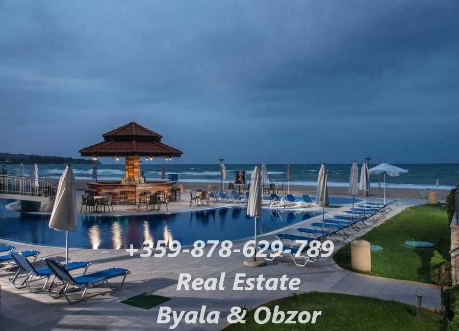 Тристаен апартамент на първа линия в гр.Обзор