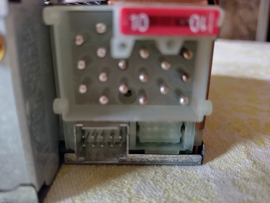 Продавам радио от BMW e46