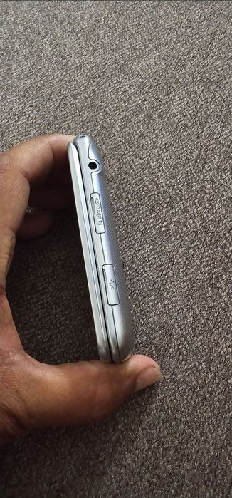 Samsung cu clapeta model C3520 meniu în limba română