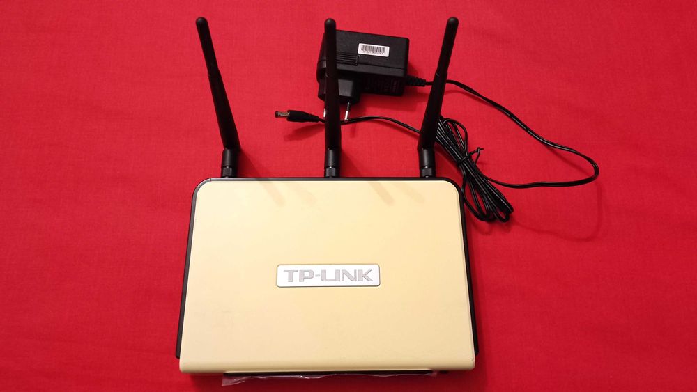 Гигабитови Рутери TP-Link TL-WR1043ND с USB порт