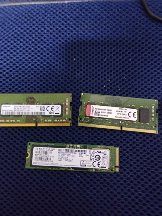Rami ddr4 ,8gb buc ,SSD m2 512 gb si un stick 32 gb