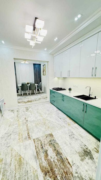 Продаётся Евроремонт 2-х ком, 2-х этаж ориентир Дружба Народов/U-Tower