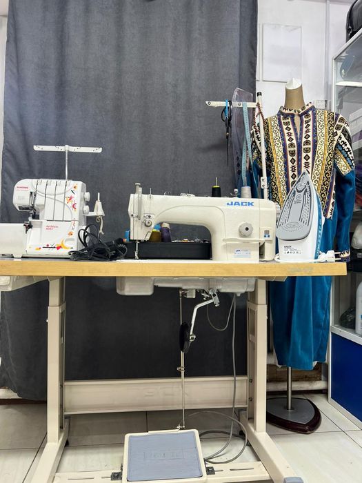 Промышленная швейная машинка